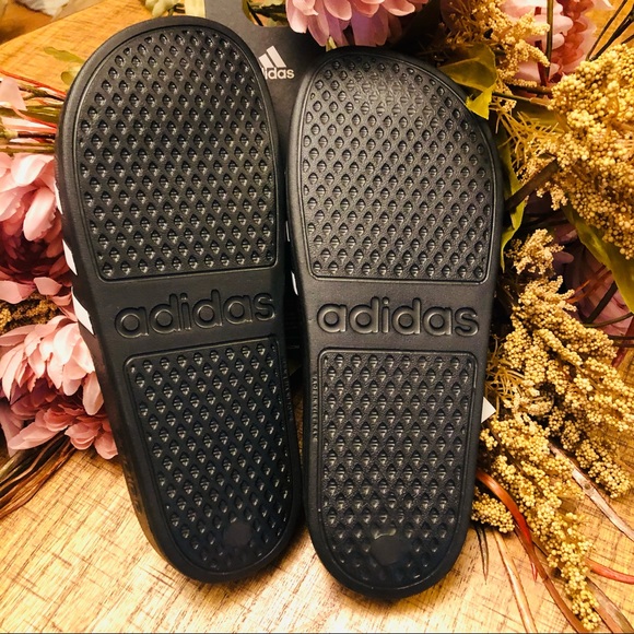 Adidas slip on slides sandals striped beach and lounge wear - Picture 2 of 2